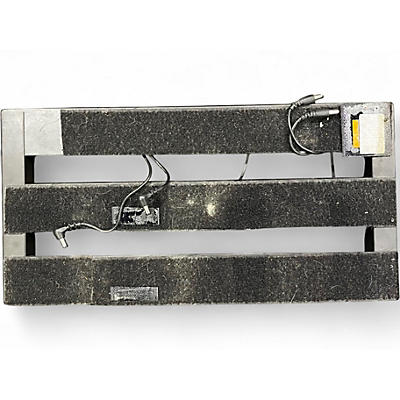 Used Pedaltrain METRO 16 Pedal Board
