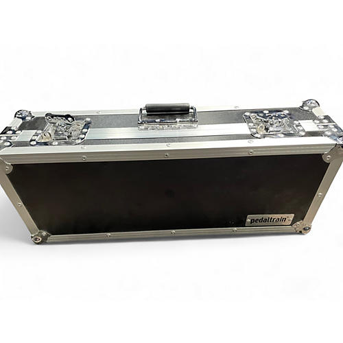 Used Pedaltrain METRO 24 CASE W/SMARTTRACK S1 PEDALBOARD
