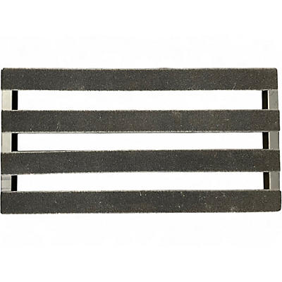 Used Pedaltrain classic 2 Pedal Board