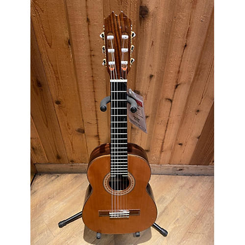 Used RUBEN FLORES KINDER COLLECTION MODEL 5340 Natural Classical Acoustic Guitar Natural