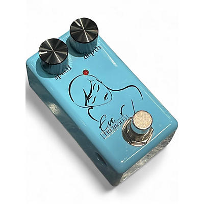 Used Red Witch Seven Sisters Eve Tremolo Effect Pedal