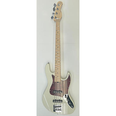Used Roger Sadowski Design MetroExpress White Electric Bass Guitar