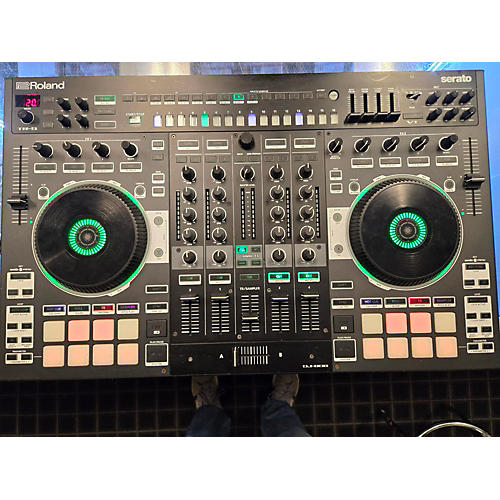 Roland Used Roland DJ808 DJ Controller