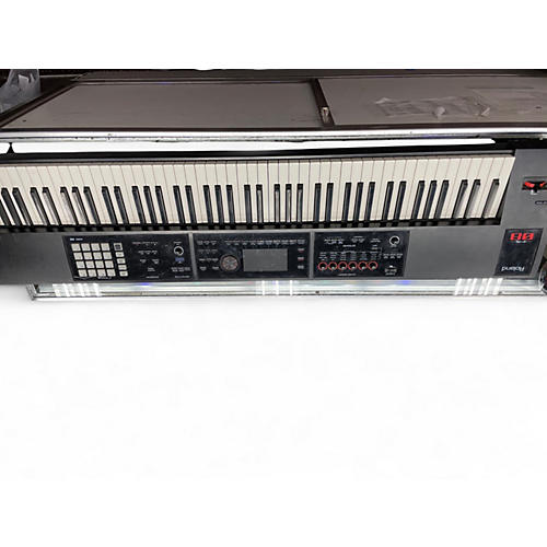 Used Roland FA-08 Keyboard Workstation
