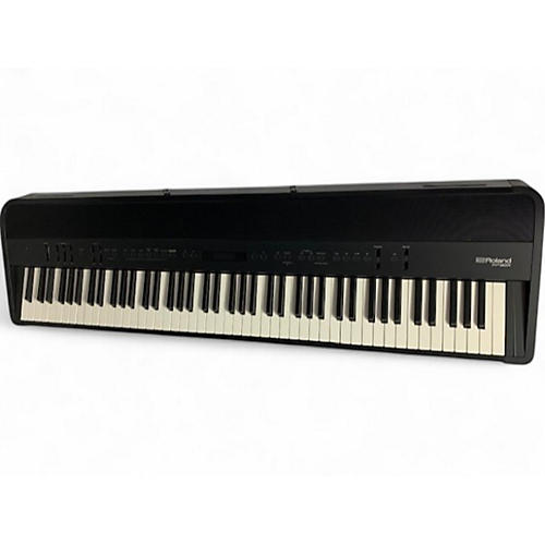 Used Roland FP-90X Stage Piano