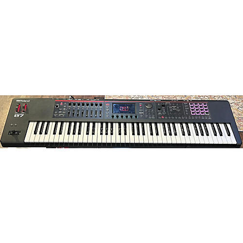 Roland Used Roland Fantom 07 Keyboard Workstation