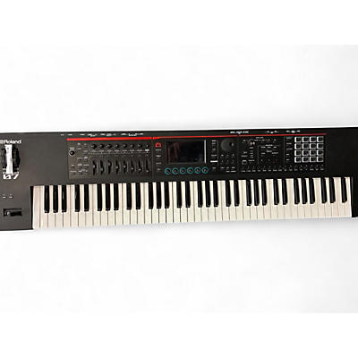 Used Roland Fantom 07 Keyboard Workstation