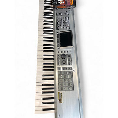 Used Roland Fantom 07 Keyboard Workstation