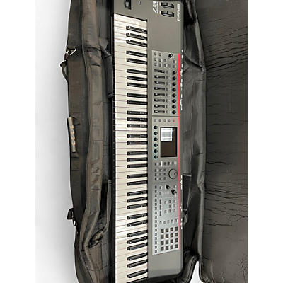 Used Roland Fantom 07 Keyboard Workstation