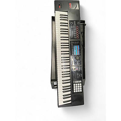 Used Roland Fantom 07 Keyboard Workstation
