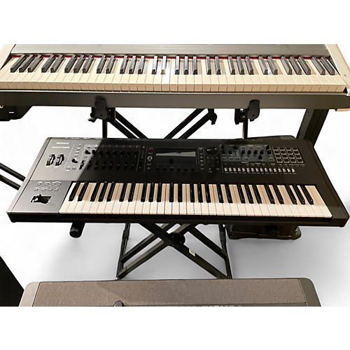 Roland Used Roland Fantom 6 Keyboard Workstation