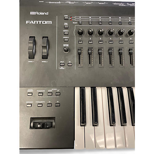 Used Roland Fantom 6 Keyboard Workstation