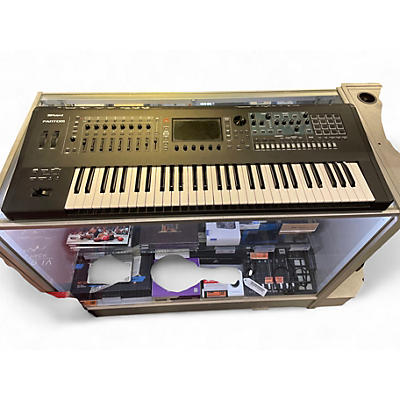 Used Roland Fantom 6 Keyboard Workstation