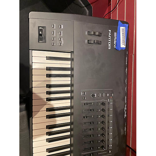 Roland Used Roland Fantom 8 Keyboard Workstation