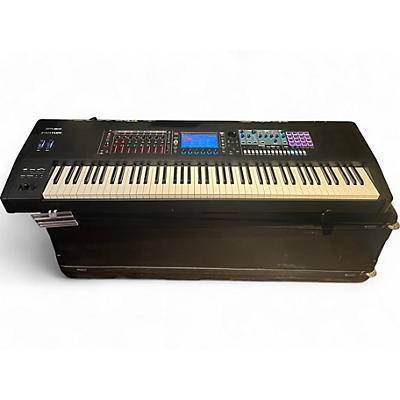 Roland Used Roland Fantom 8 Keyboard Workstation