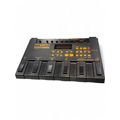 Used Roland GR1 Synthesizer