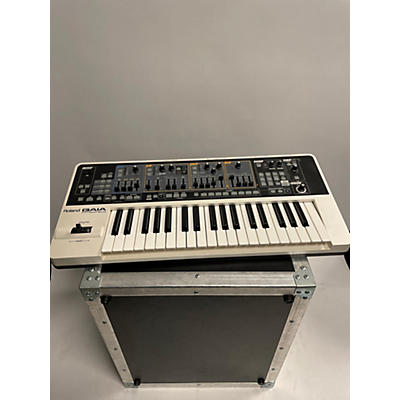 Roland Used Roland Gaia SH01 37 Key Synthesizer