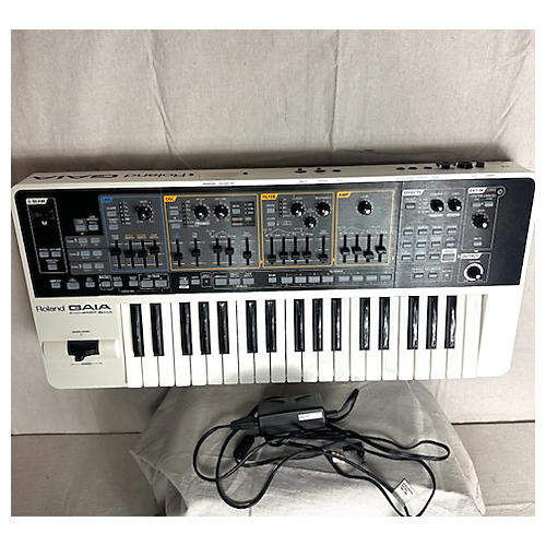 Roland Used Roland Gaia SH01 37 Key Synthesizer