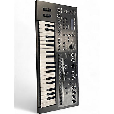 Used Roland JDXi Synthesizer