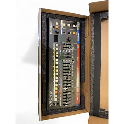 Used Roland JU-06A Synthesizer