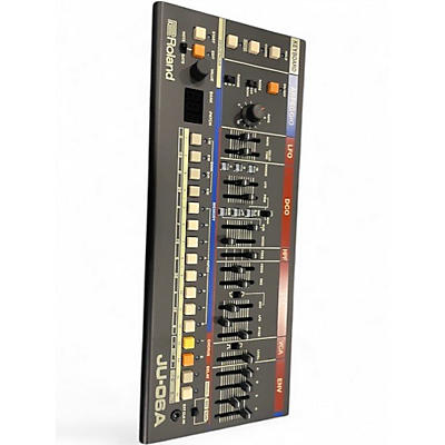Used Roland JU06A Synthesizer