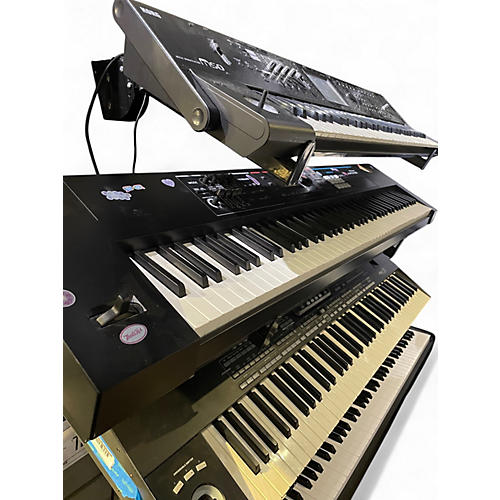 Used Roland JUNO DS88 Synthesizer