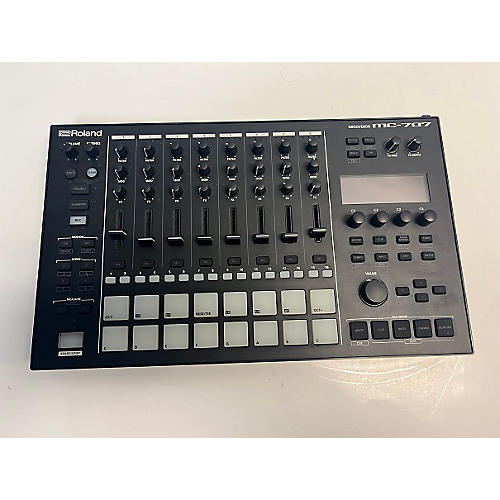 Roland Used Roland MC-707 Groovebox Production Controller