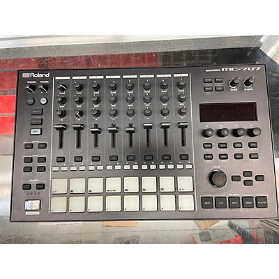 Roland Used Roland MC-707 Groovebox Production Controller