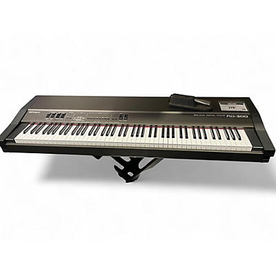 Used Roland RD300 Stage Piano