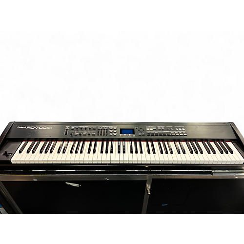 Used Roland RD700SX Keyboard Workstation