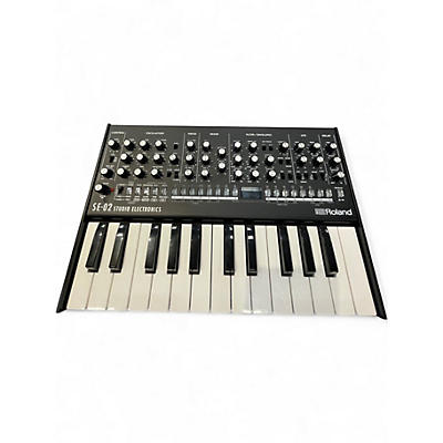 Used Roland SE-02 w/K25M Synthesizer
