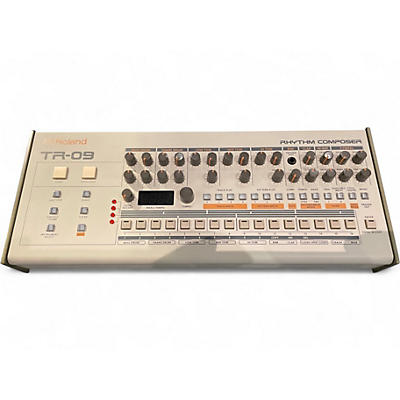 Used Roland TR09 Synthesizer