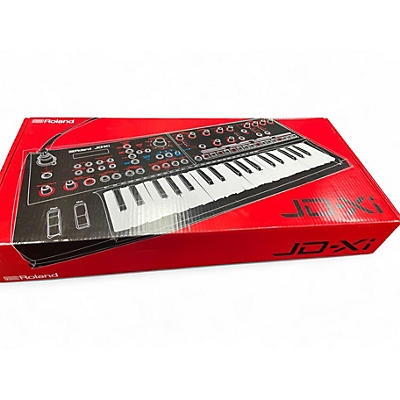 Used Roland jdxi Keyboard Workstation