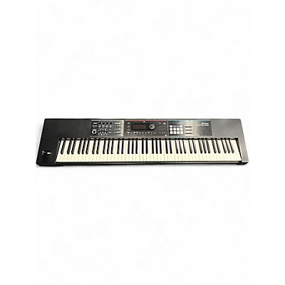 Used Roland juno ds 88 Keyboard Workstation