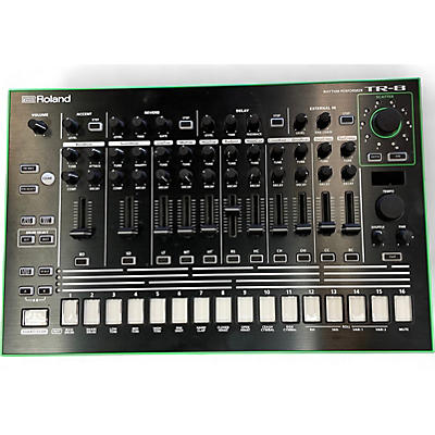 Used Roland tr8 Synthesizer