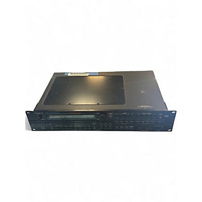 Used Roland xv3080 Synthesizer