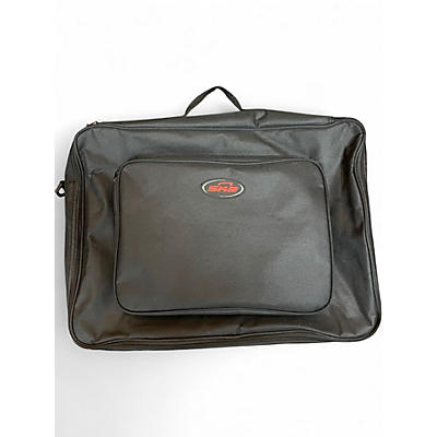 Used SKB PS-8 Pedal Board