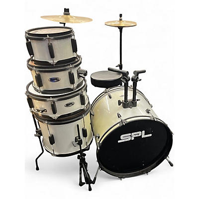 Used SPL 5 Piece junior kicker silver Drum Kit