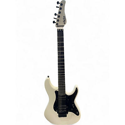 Used Schecter Guitar Research Diamond Series Sun Valley Super Shredder Alpine White Solid Body Electric Guitar