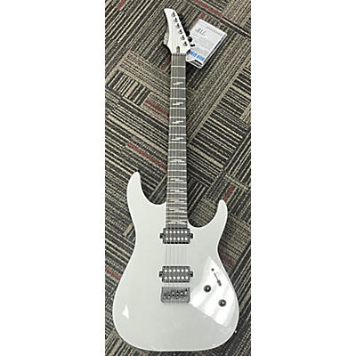 Schecter Guitar Research Used Schecter Guitar Research REAPER 6 CUSTOM White Solid Body Electric Guitar