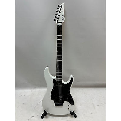 Schecter Guitar Research Used Schecter Guitar Research SUN VALLEY SUPR SHREDDER Alpine White Solid Body Electric Guitar