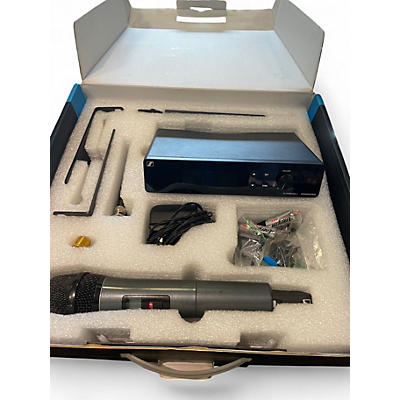 Used Sennheiser Xsw2 e835 Handheld Wireless System
