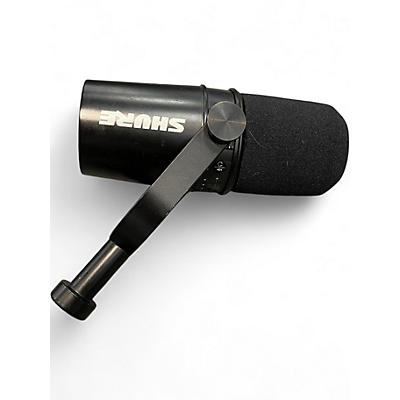Used Shure MV7 Dynamic Microphone