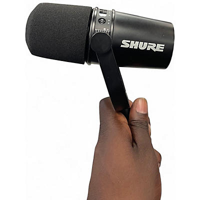 Used Shure MV7 USB Microphone