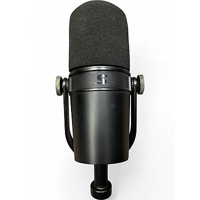 Used Shure MV7X Dynamic Microphone