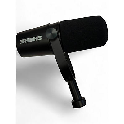 Used Shure MV7X Dynamic Microphone