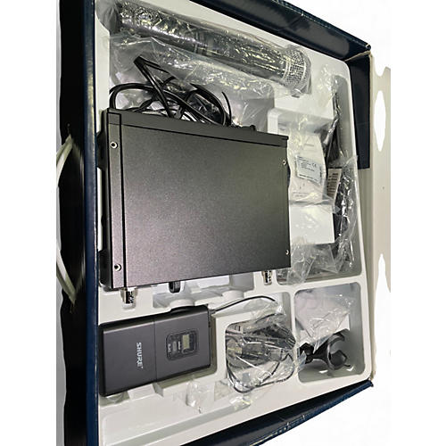 Used Shure SLX4 LAV/ HANDHELD Wireless System