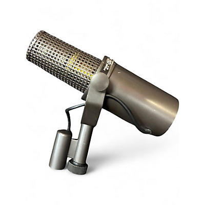 Used Shure SM7 Dynamic Microphone