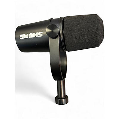 Used Shure mv7x Dynamic Microphone