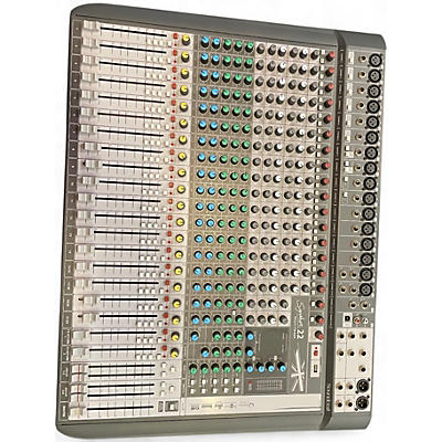 Used Soundcraft SIGNATURE 22 Unpowered Mixer